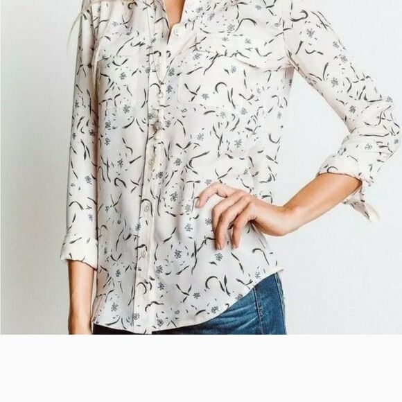 Equipment Tops - Equipment Femme White Cream Button Down Shirt Notched Collar Relaxed 100% Silk